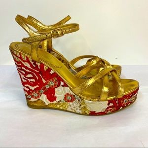 Aldo Gold Coral Motif Wedge Platform Sandals
